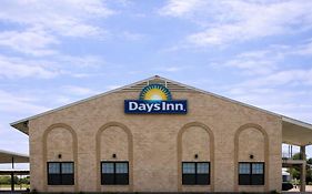 Days Inn & Suites By Wyndham - Canton First Monday Trade Days